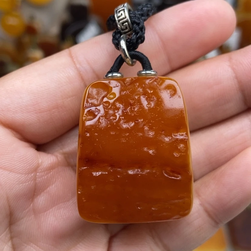【闪购商品】琥珀颈饰未镶嵌