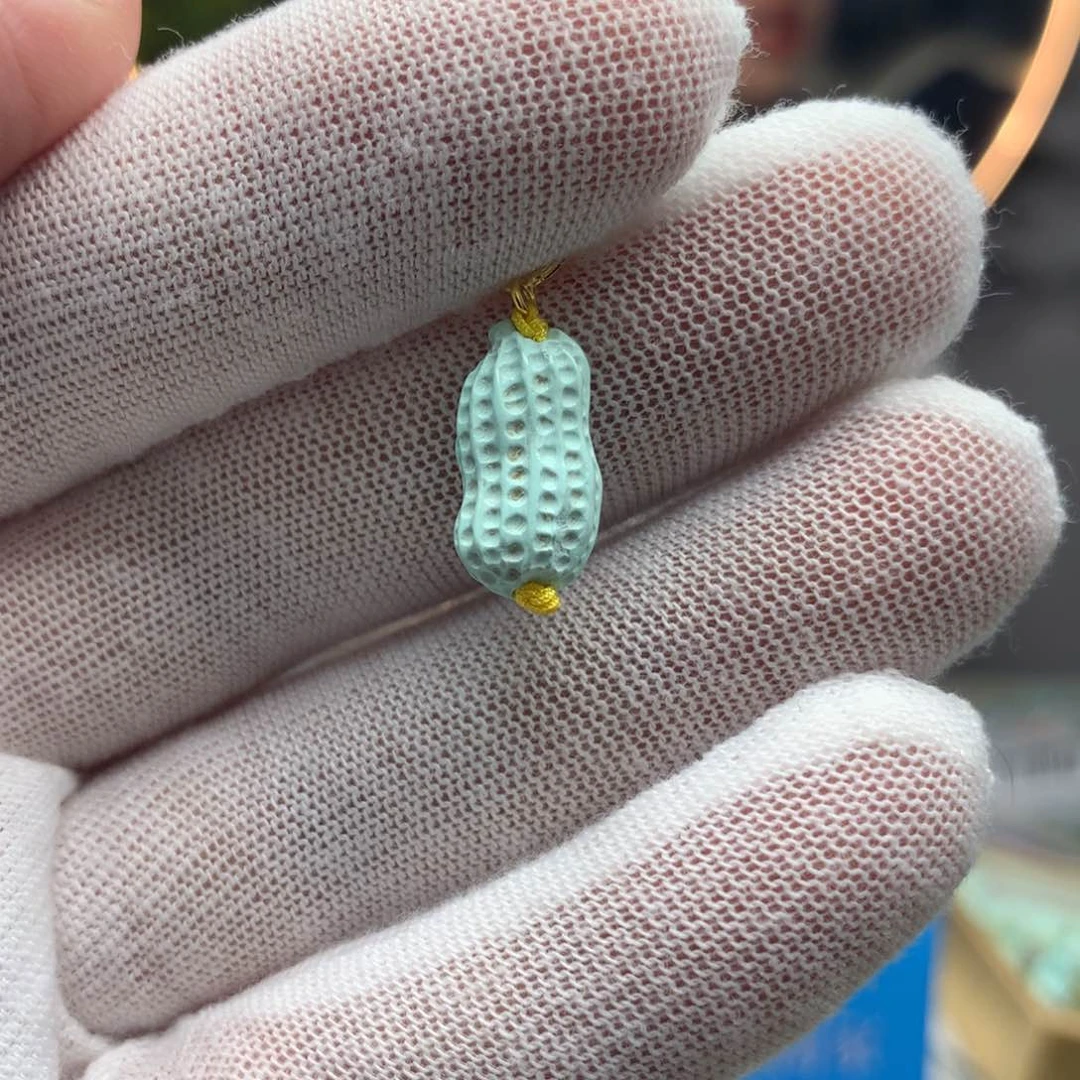 绿松石挂件未镶嵌