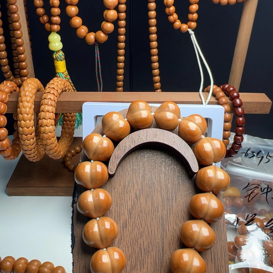 C***、猴头核桃手串猴头