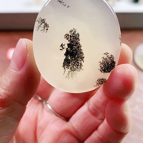 未镶嵌玛瑙/玉髓珠宝奇石