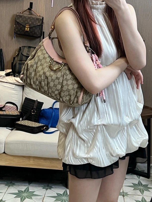 95新 GUCCI/古驰 JM392老花经典元宝腋下包包