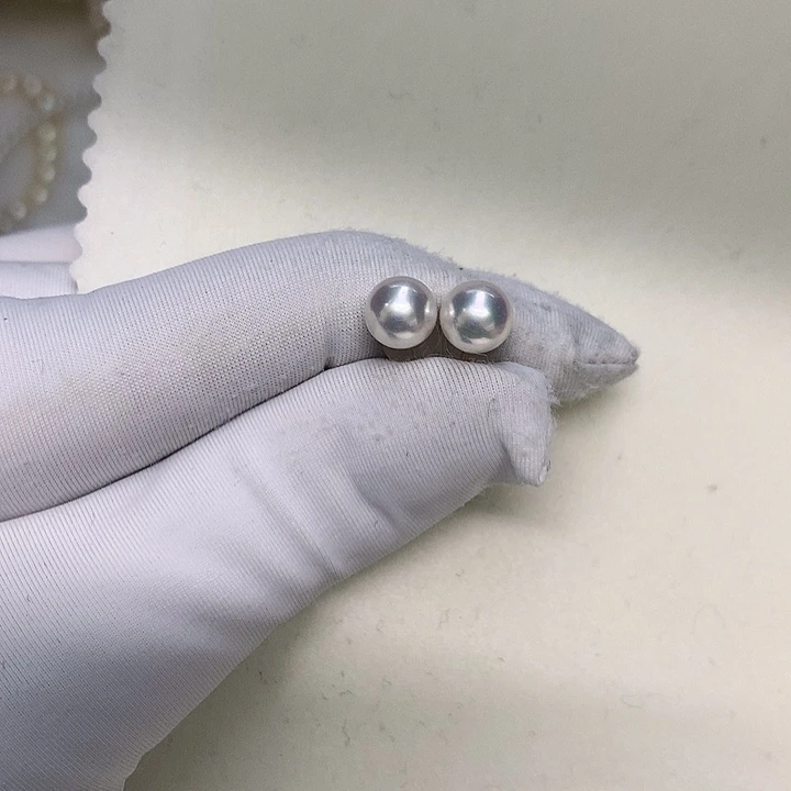 18K金镶嵌海水珍珠耳钉6.5-7