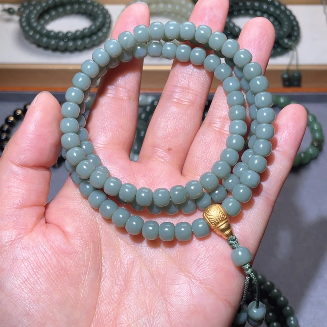 和田玉未镶嵌挂件缘