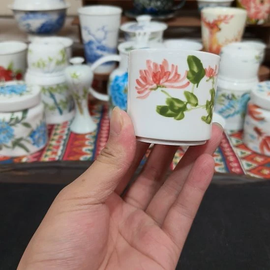 摆件景德镇手工手绘高温瓷器