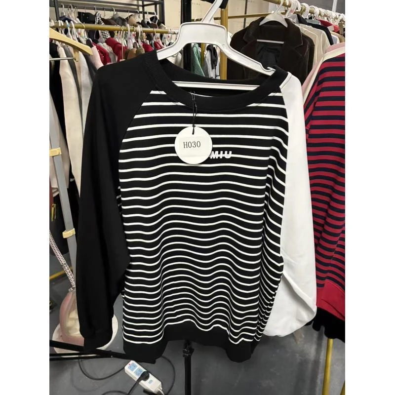 H030拼接条纹宽松卫衣
