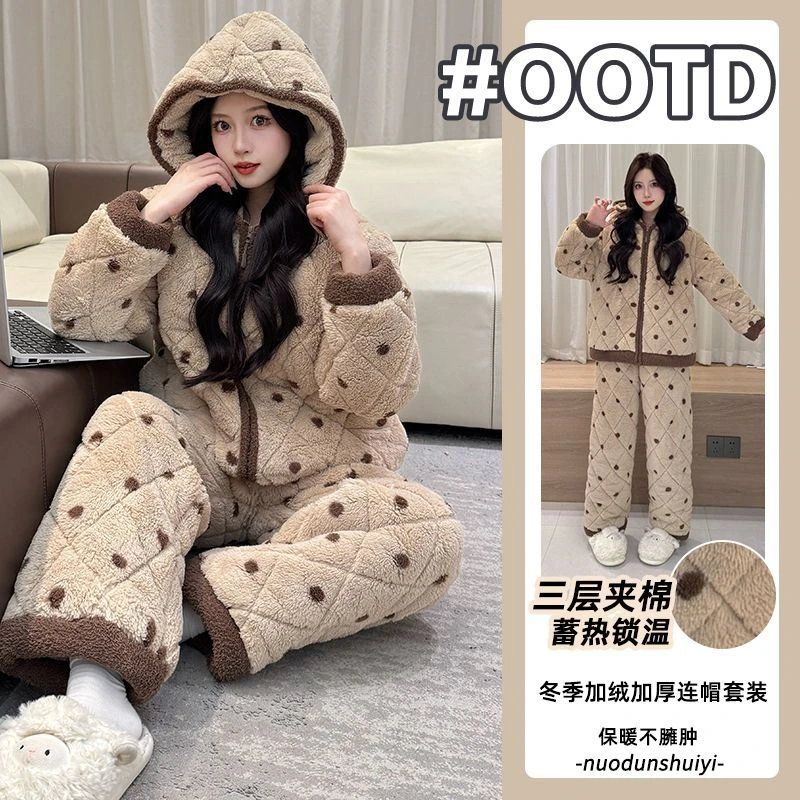 秋冬季加厚长毛绒睡衣女款珊瑚绒三层夹棉加绒保暖波点家居服外穿