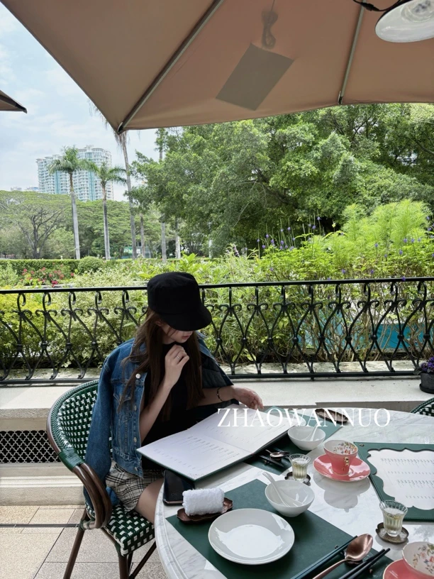 ZHAO WANNUO 丨 25春秋新款复古水洗高级感显瘦牛仔外套NC0447