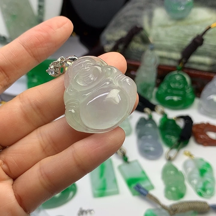吊坠(赠链)未镶嵌翡翠