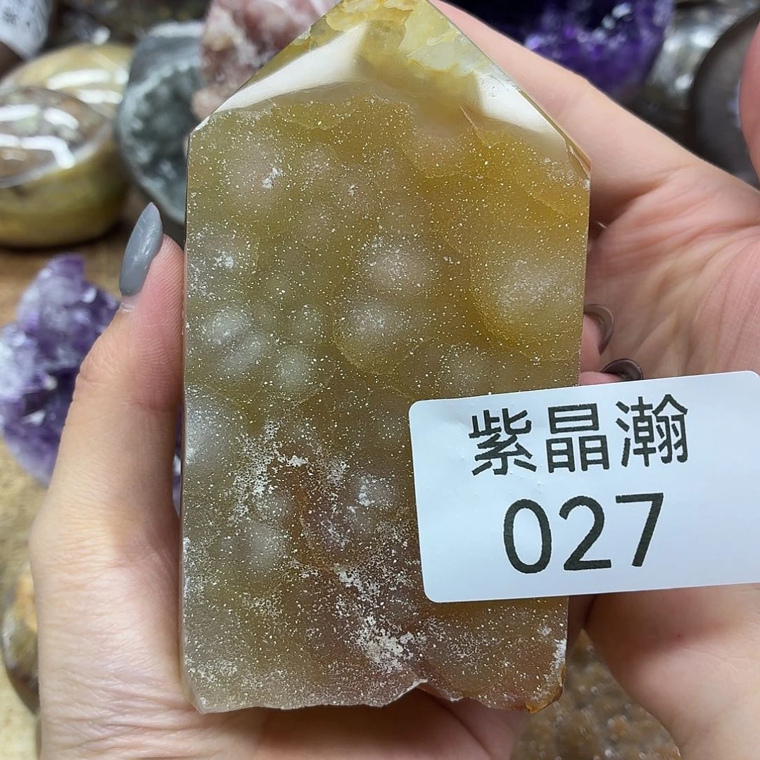 玛瑙/玉髓未镶嵌珠宝奇石