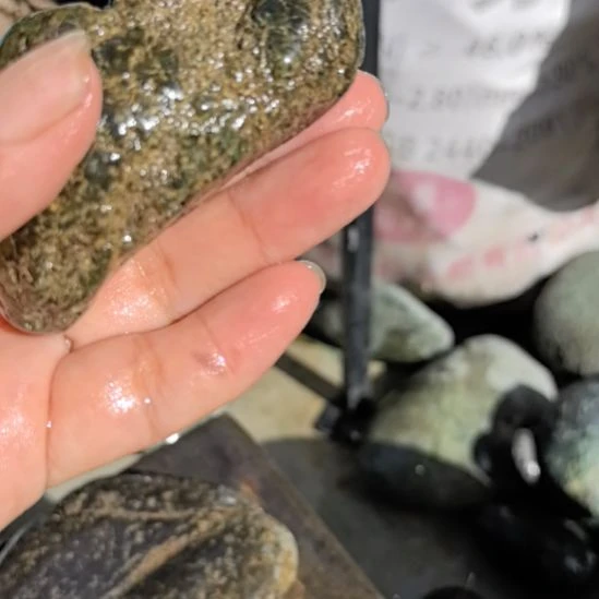 石材良**音藏玉药王石原石手把件一个