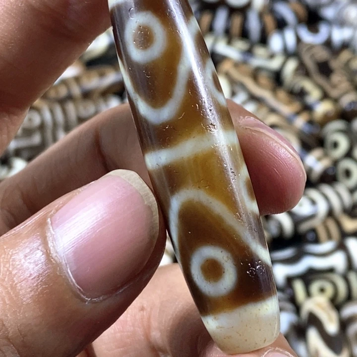 只买单纯的吊坠，没带链子，属的性质。