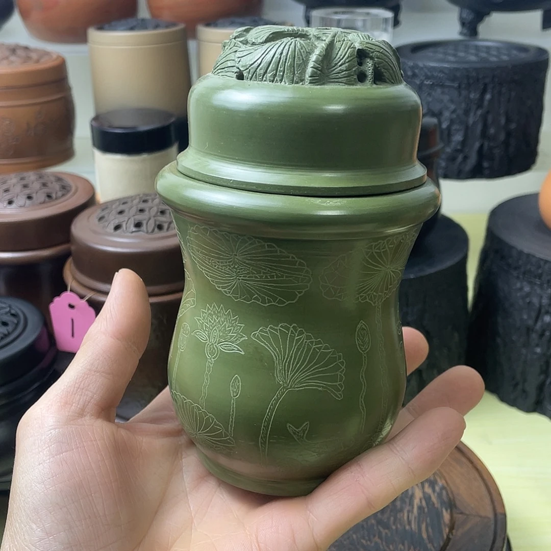 一只绿泥  葫芦形