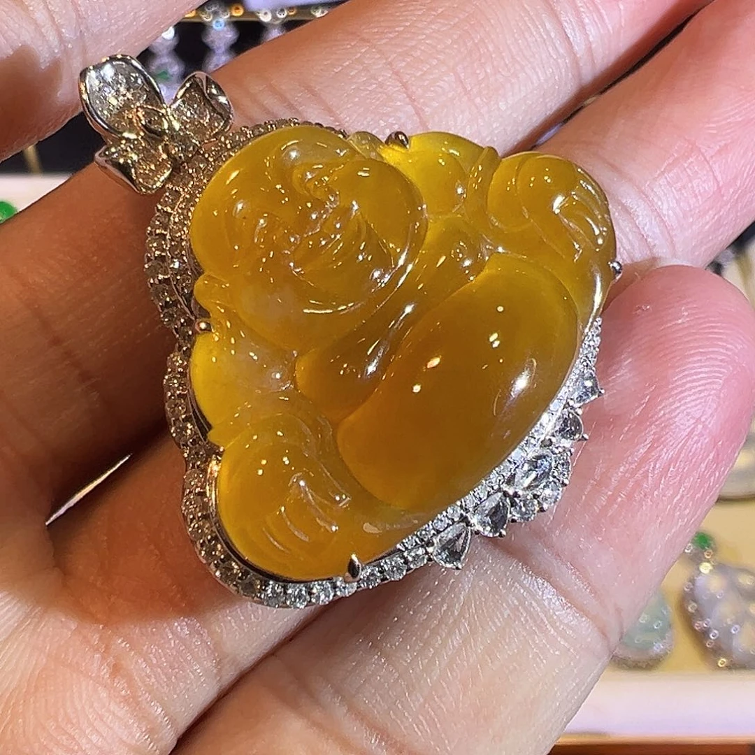 翡翠颈饰18K金镶嵌鸡油黄翡翠冰种佛公豪镶