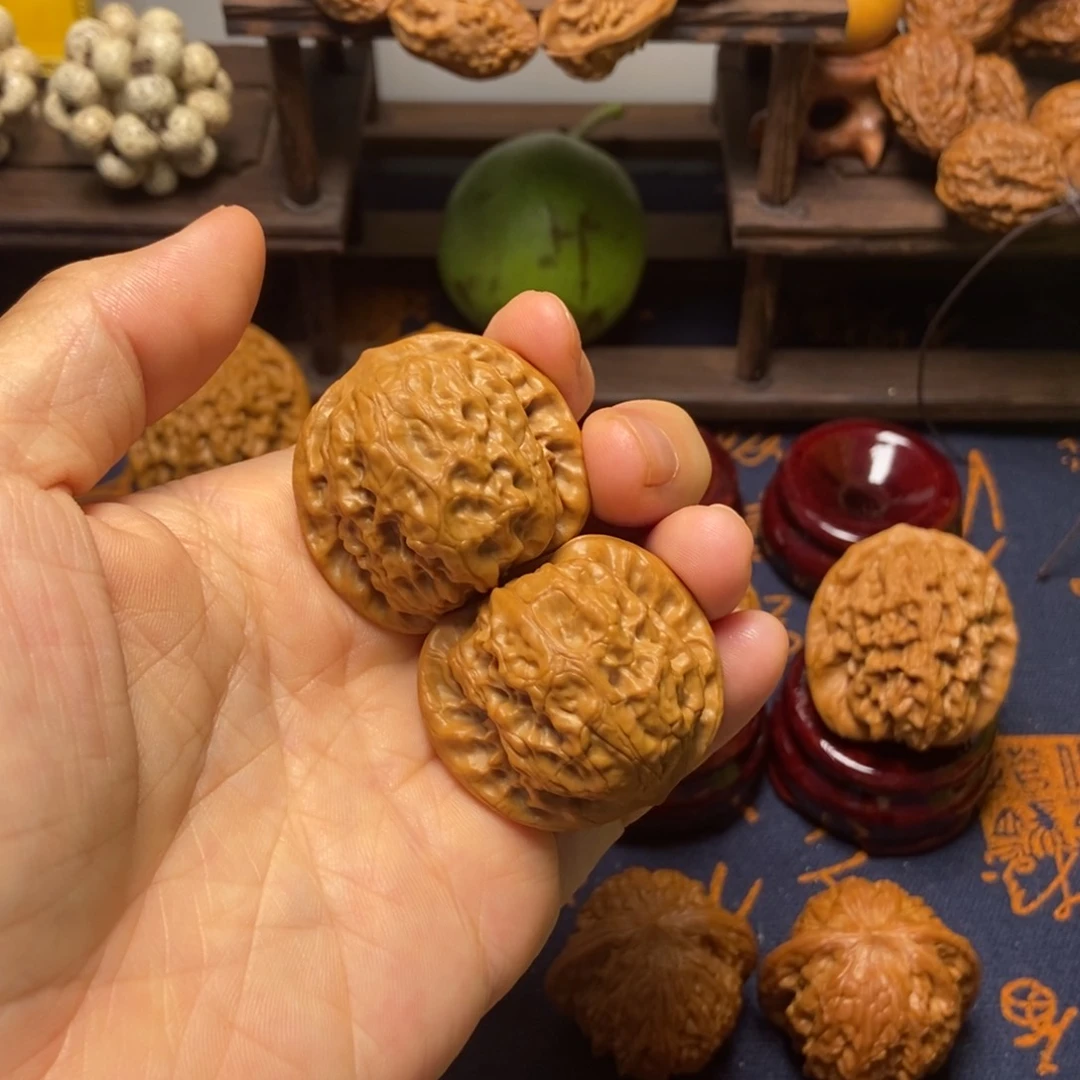 文玩核桃把件全品野狼尺寸37