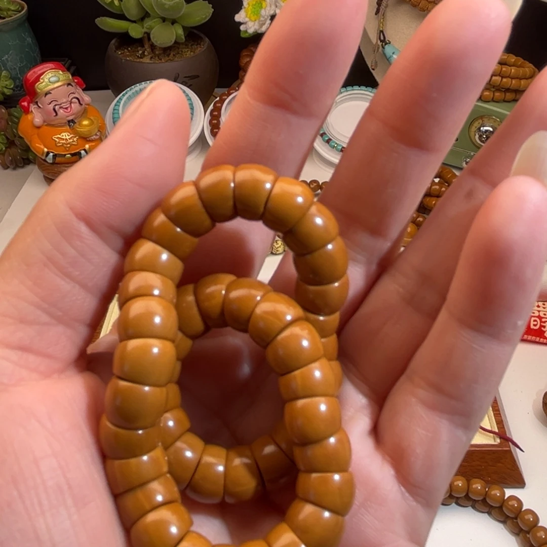 元***育猴头核桃手串大肠