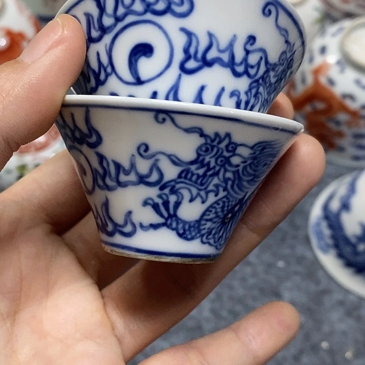 小***史青花杯子一对，青花杯