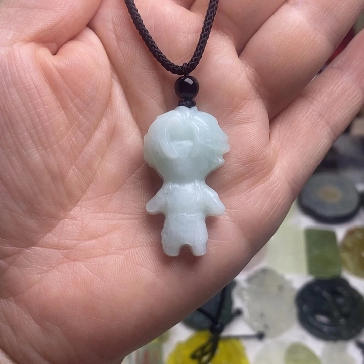 合金蛇纹石玉颈饰