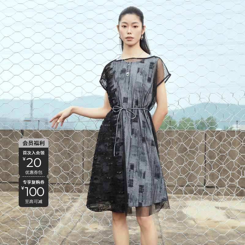 S·DEER圣迪奥女装连衣裙女装撞色印花收腰两件套连衣裙S222Z12C8