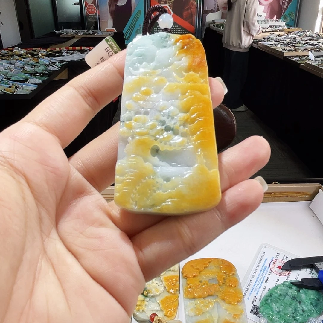 颈饰未镶嵌翡翠一