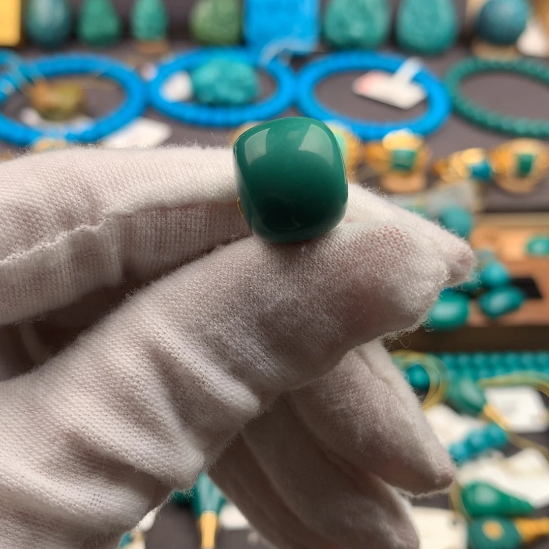 绿松石未镶嵌绿松石14*12mm