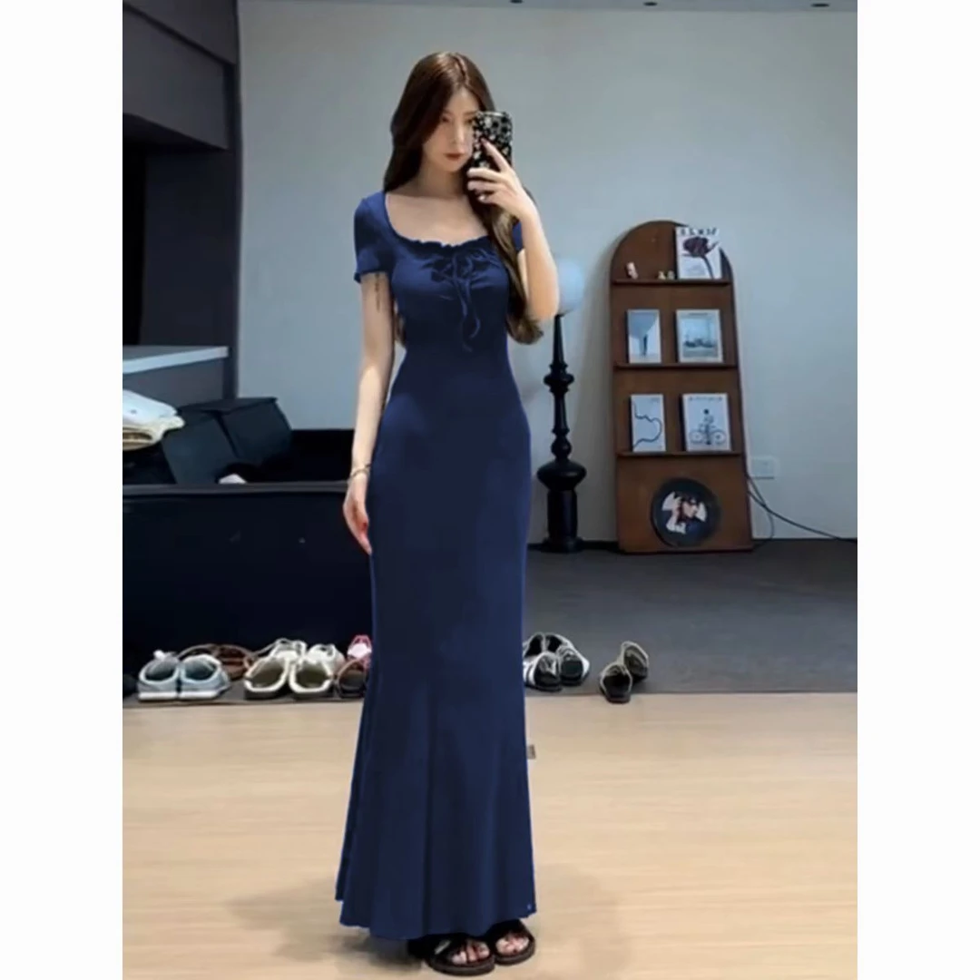 2025法式蓝色包臀轻奢连衣裙子女夏季新爆款高级感收腰显瘦气质潮