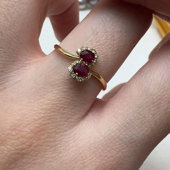 戒指18K金镶嵌红宝石