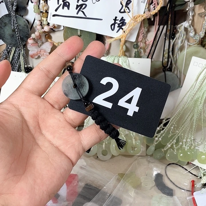 蛇纹石玉合金颈饰