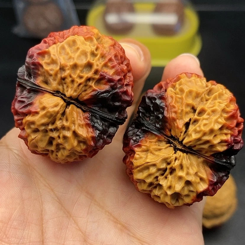 【闪购商品】把件文玩核桃40尺铁绣球52克
