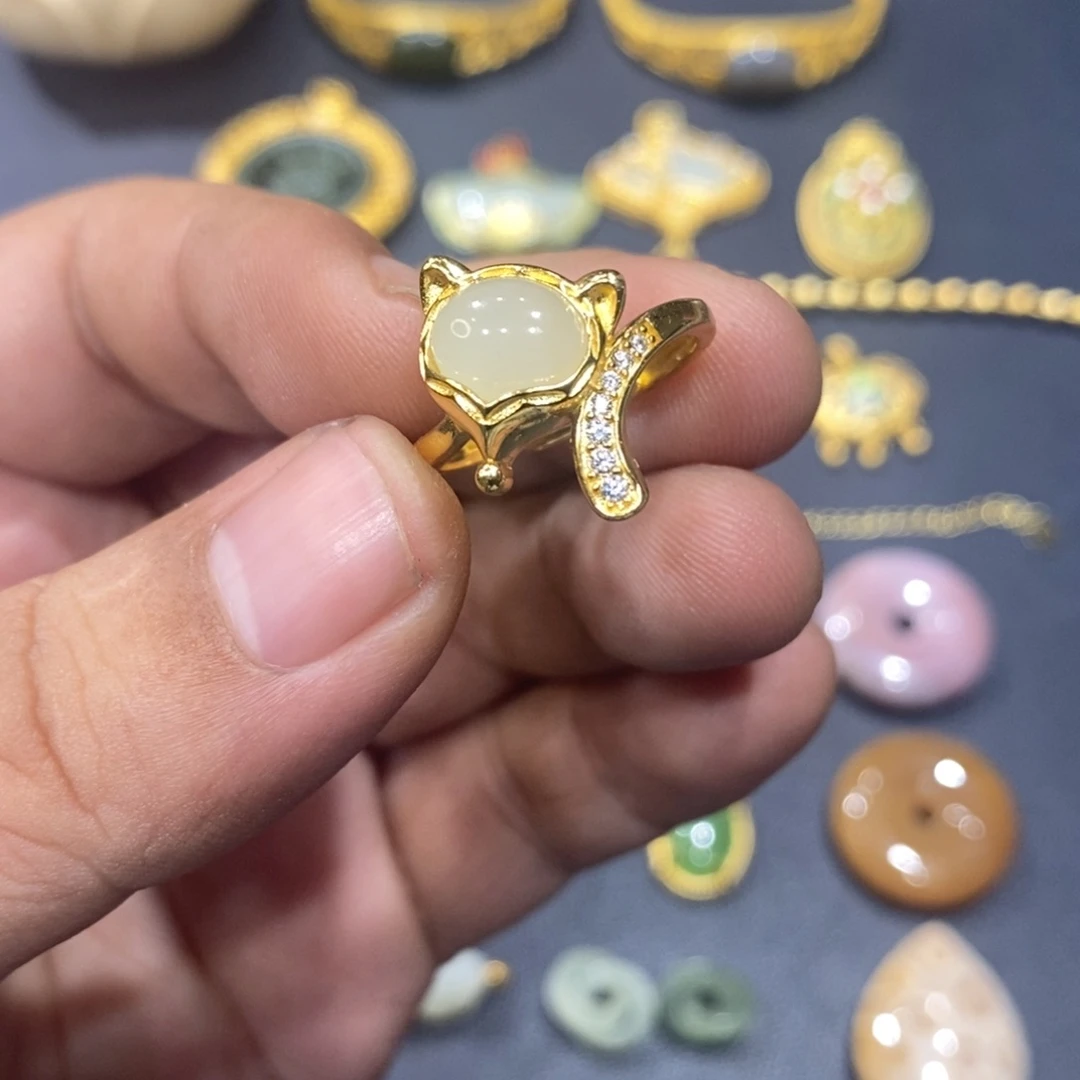 和田玉戒指银S925镀金镶嵌