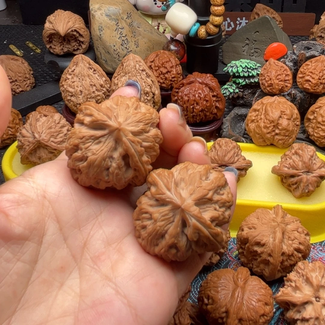 吊坠文玩核桃全品红锦鲤41