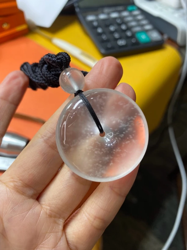 俄料石英质玉平安扣