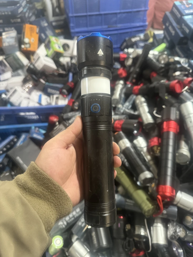 【微瑕一组电池】H2【露营灯】多功能手电变焦强光远射手电筒