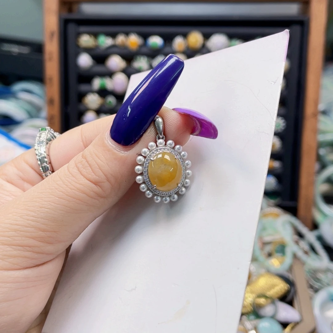 翡翠手镯未镶嵌天然翡翠Ａ货