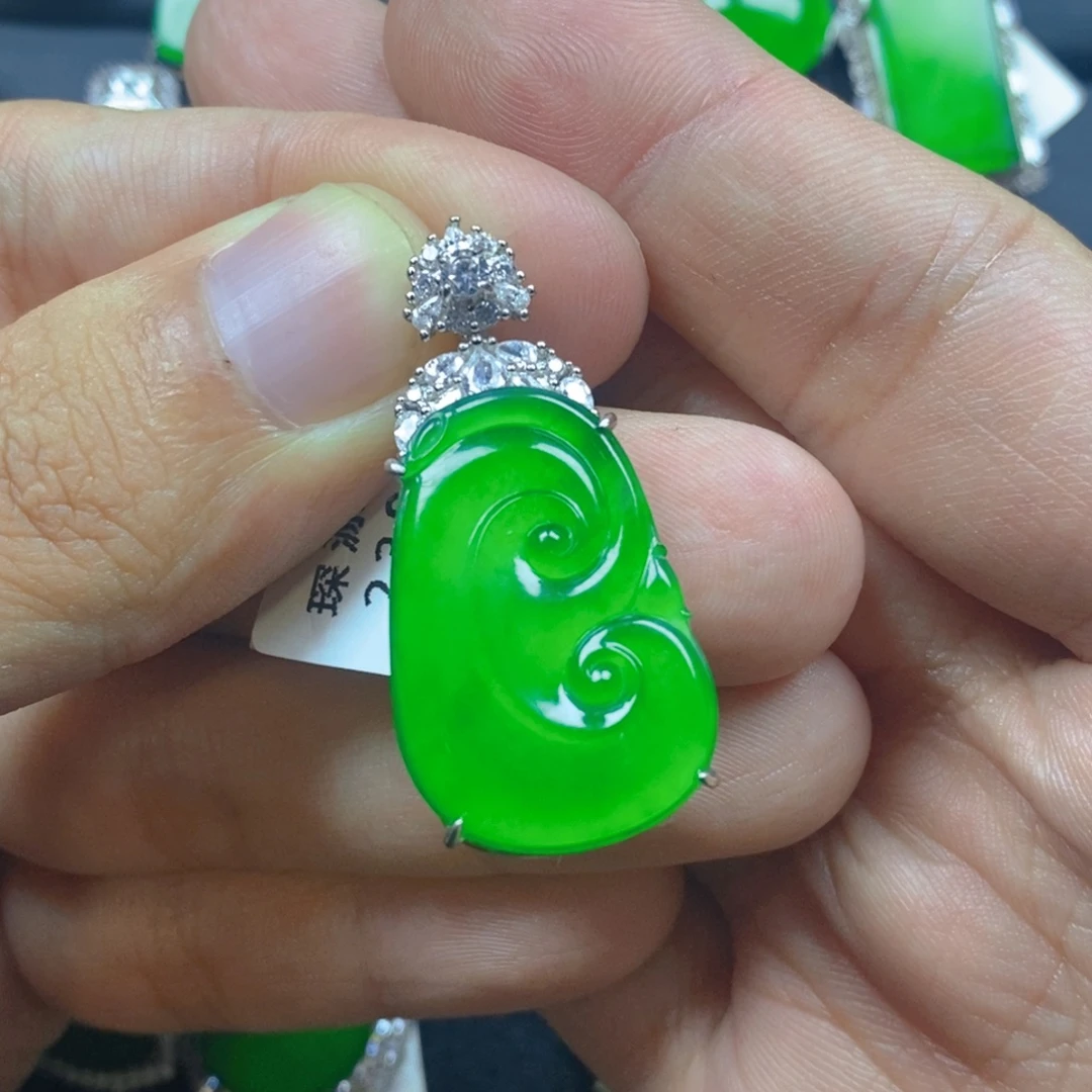 翡翠银S925镶嵌颈饰