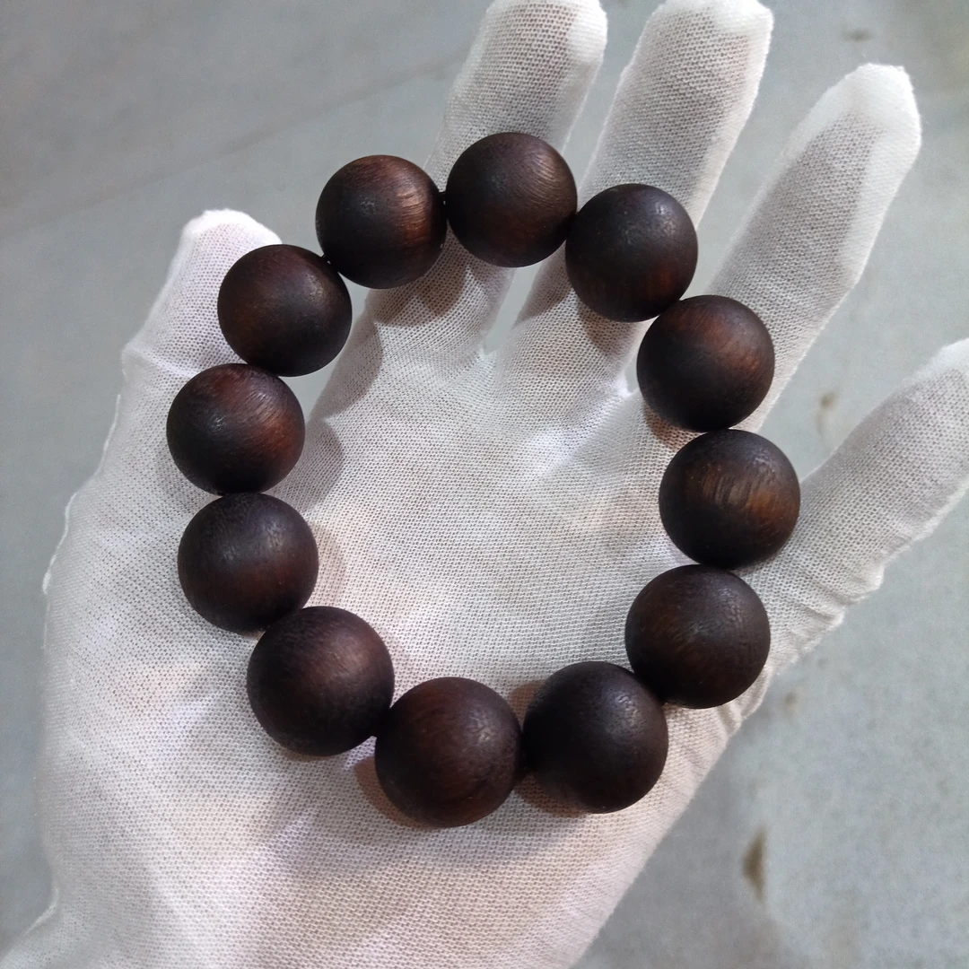 T128 降真香圆珠2.0cm 单圈手串