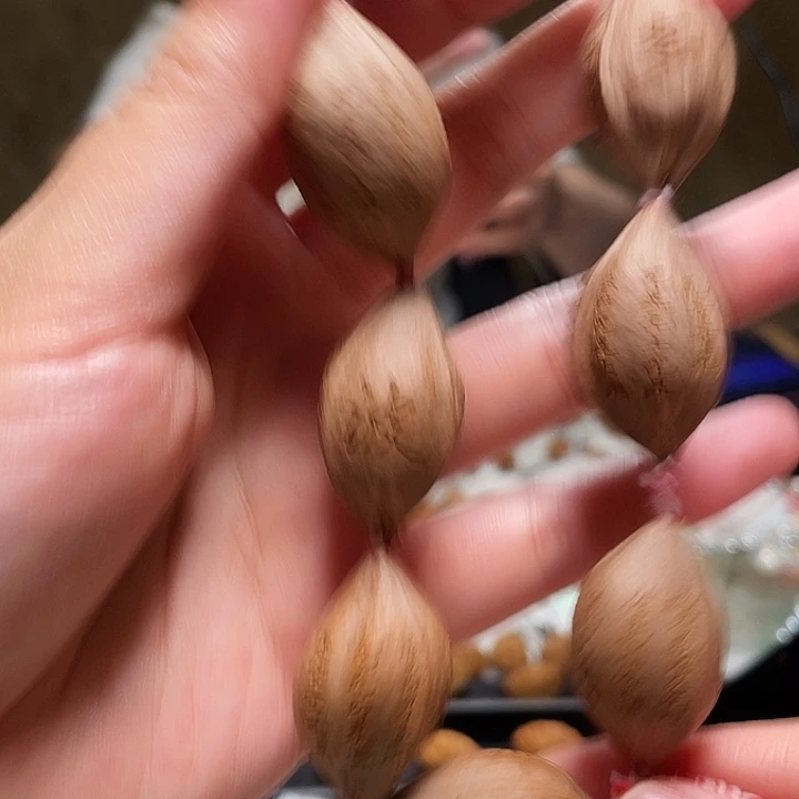 橄榄核吊坠橄榄核