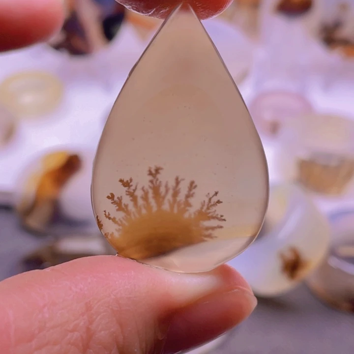 玛瑙/玉髓未镶嵌吊坠(不含链)