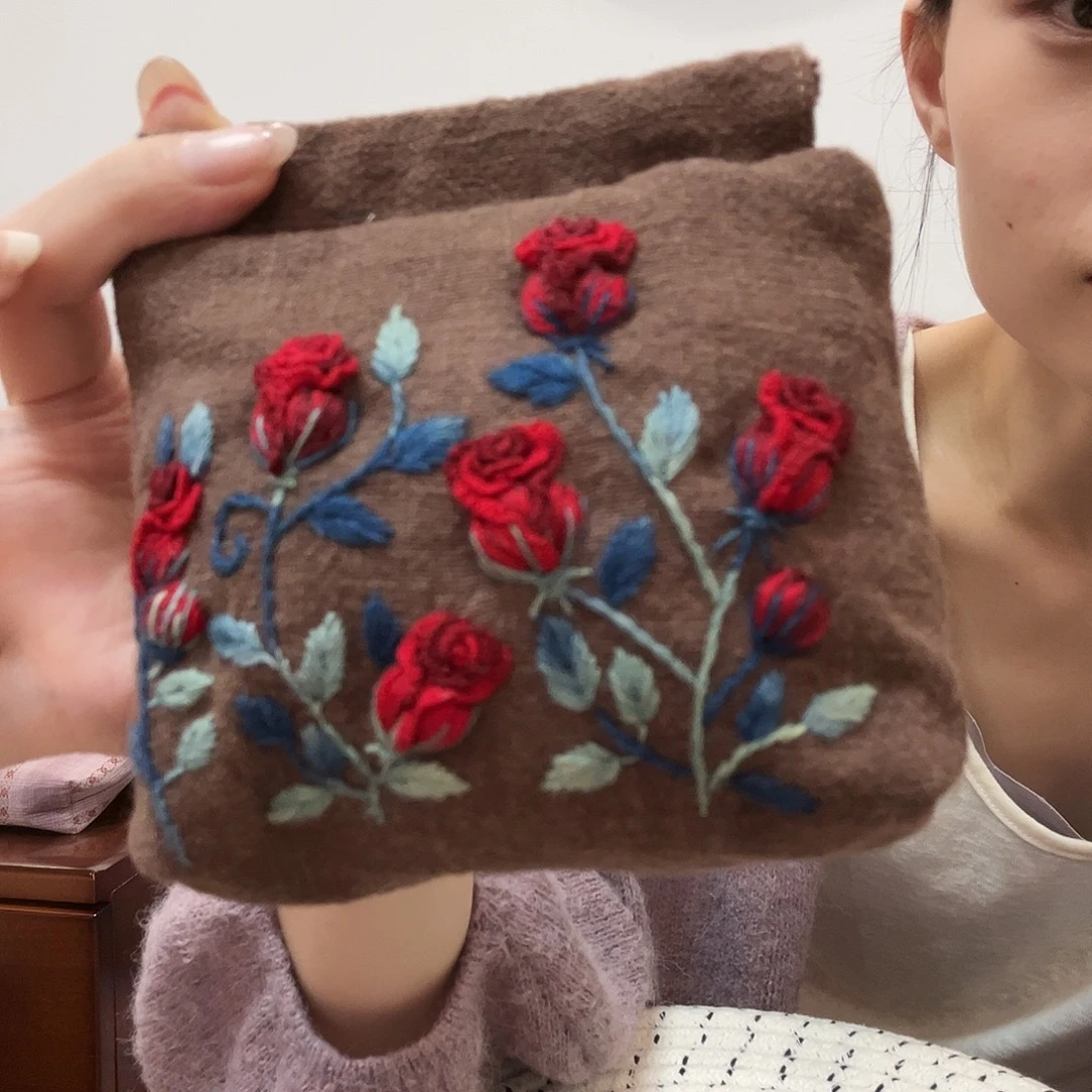 毛绒钩织刺绣手工包包玩偶居家用品