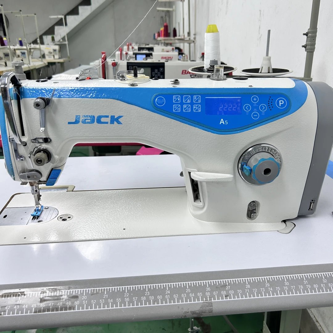 杰克A5全自动电脑缝纫机密封油盘家用厂用厚薄通吃工业缝纫设备