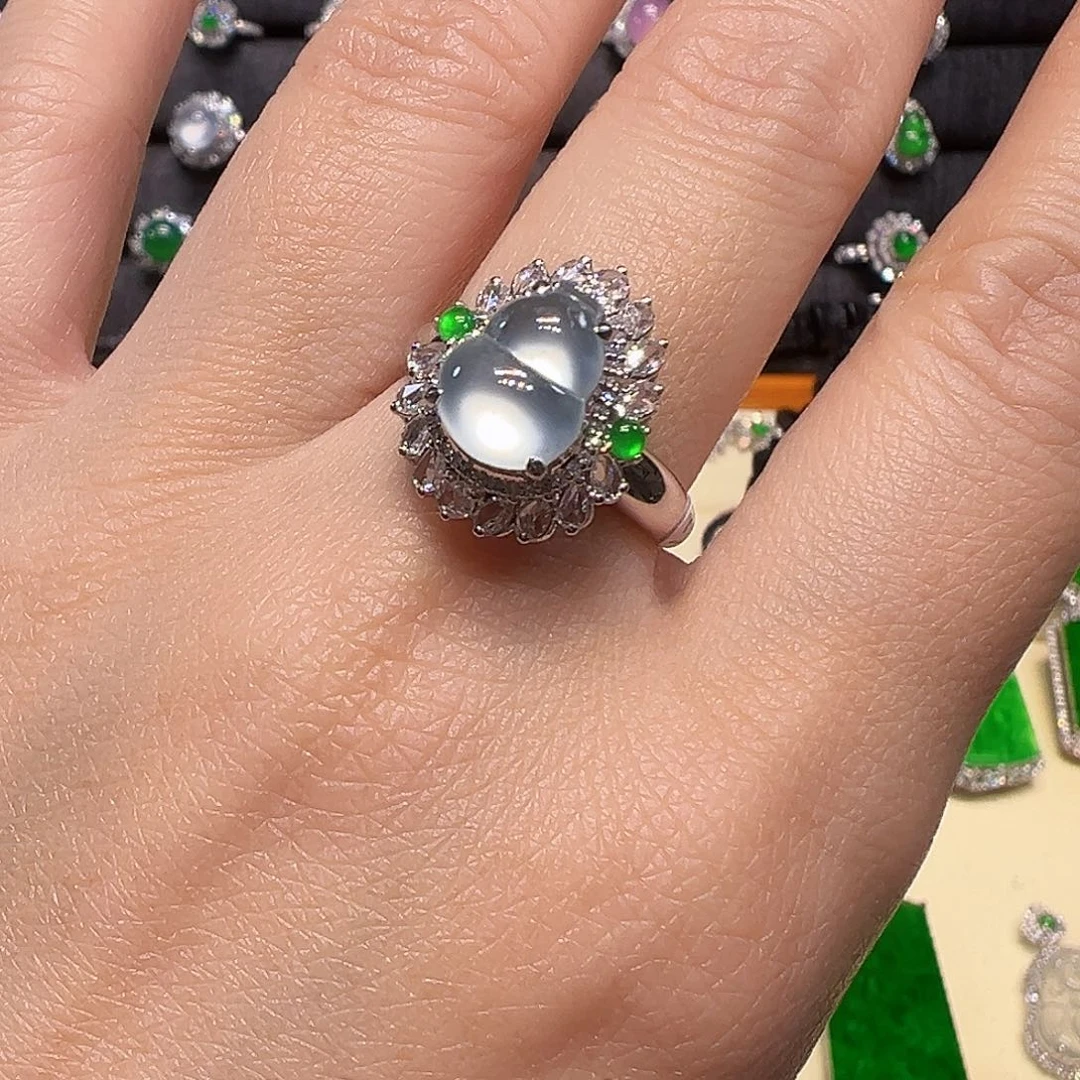 翡翠戒指18K金镶嵌戒指