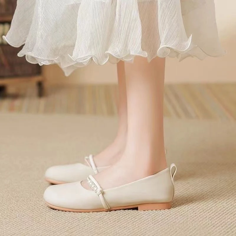 软皮平底白色玛丽女鞋2025年裙子仙女风新款百搭豆豆浅口软底单鞋
