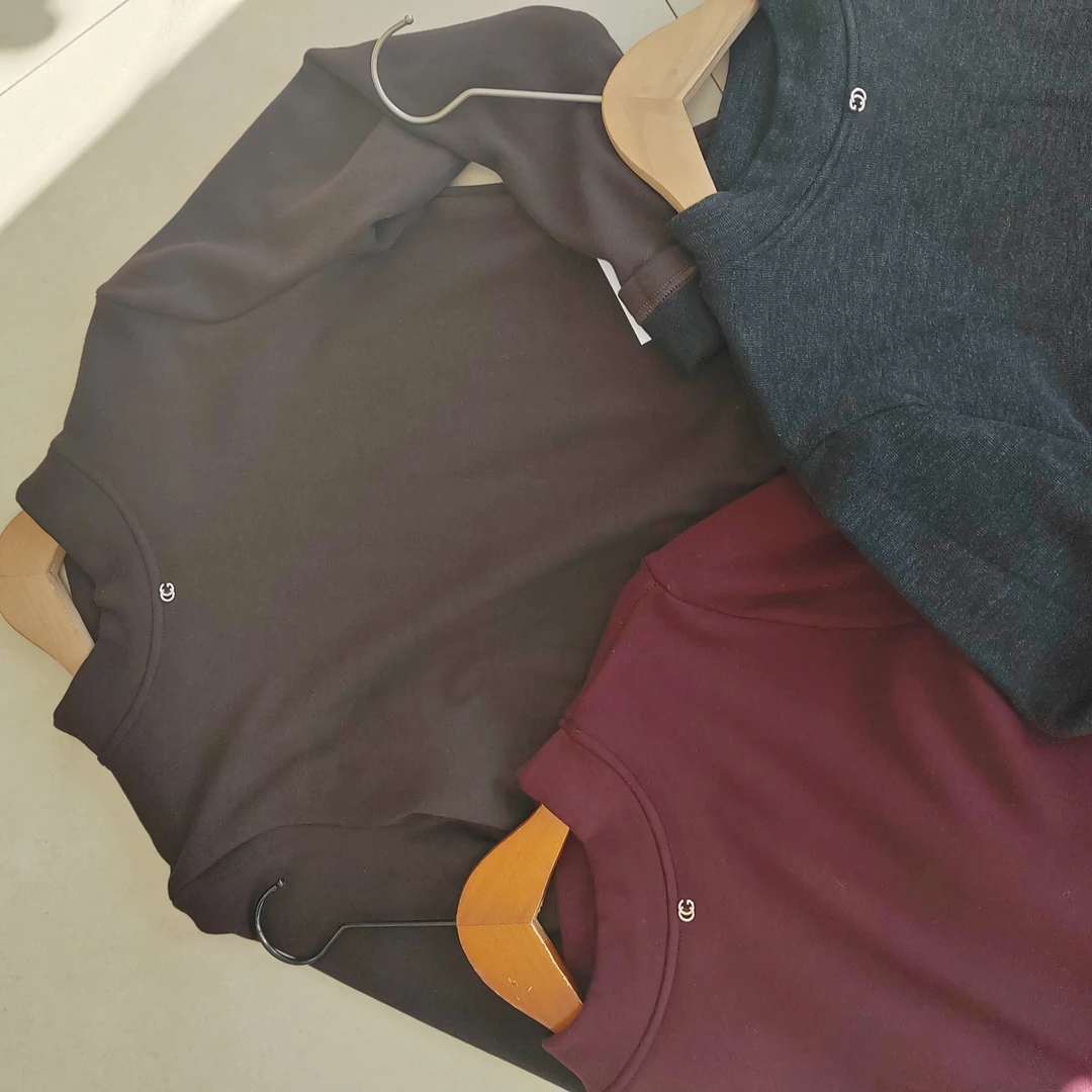 秋冬新款加绒半高领百搭显瘦保暖打底衫