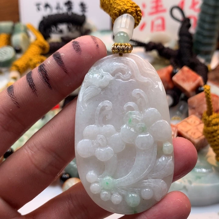 翡翠未镶嵌颈饰保真天然a货翡翠