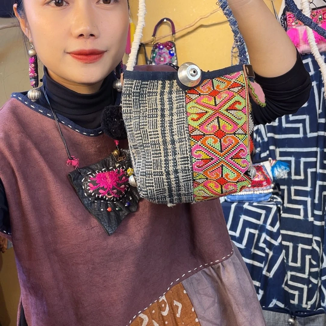 织绣手工制作工艺包包