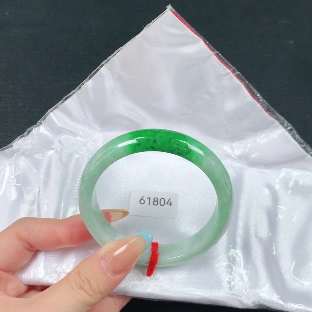 翡翠手镯未镶嵌天然翡翠手镯04