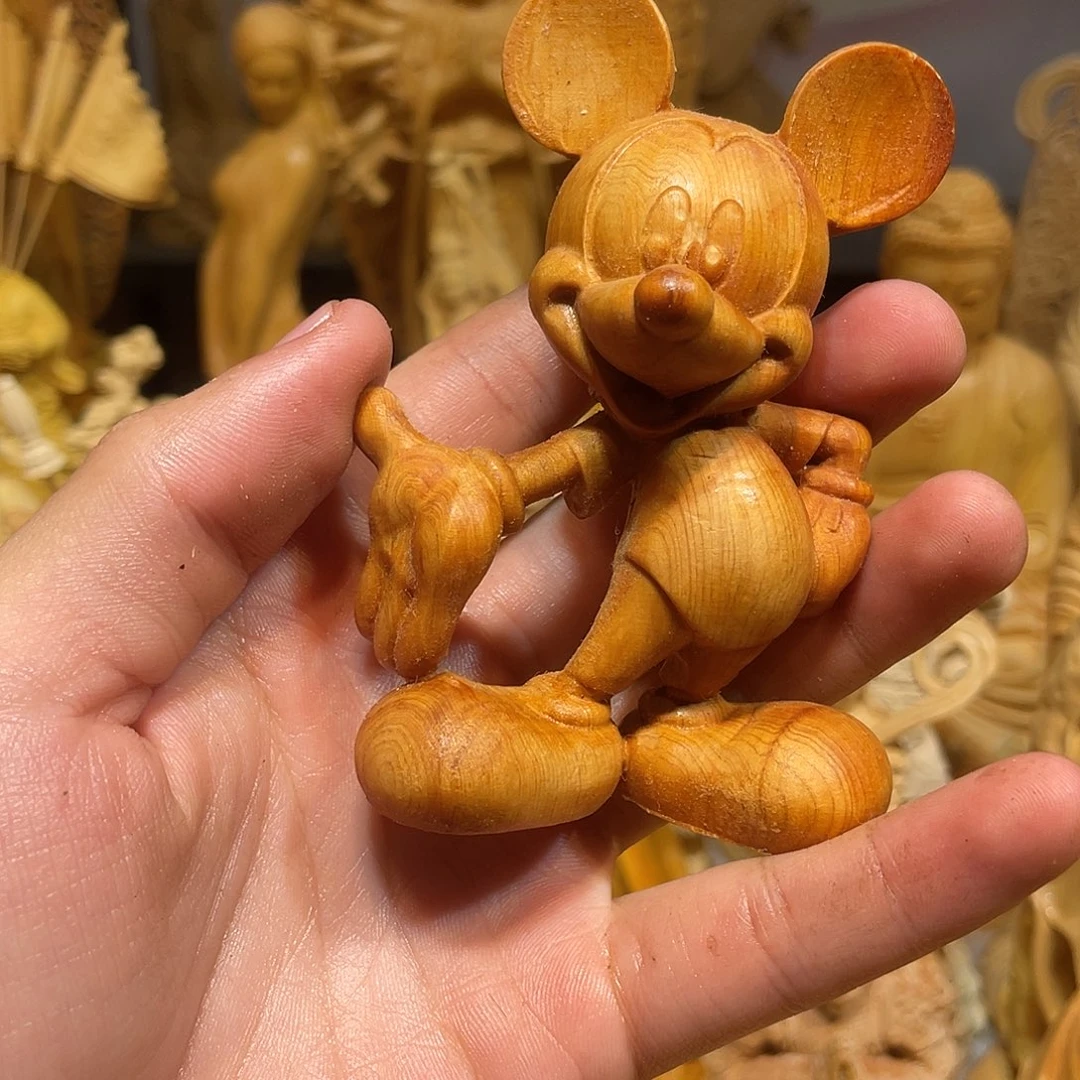 黄杨木瑕疵米老鼠