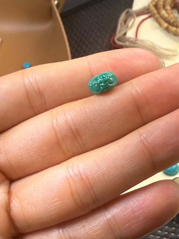 原矿绿松石高瓷配饰