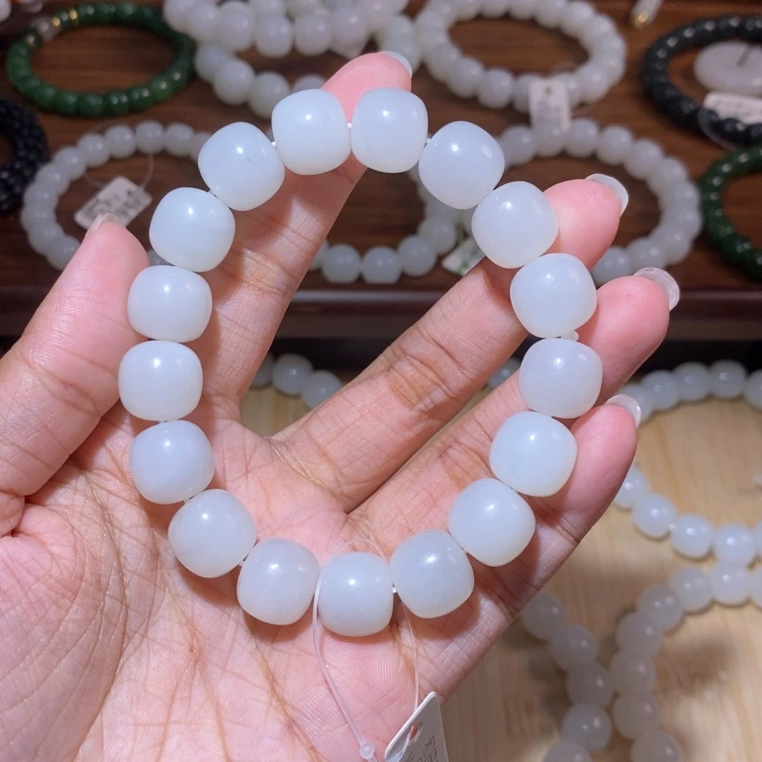 和田玉手串未镶嵌微瑕