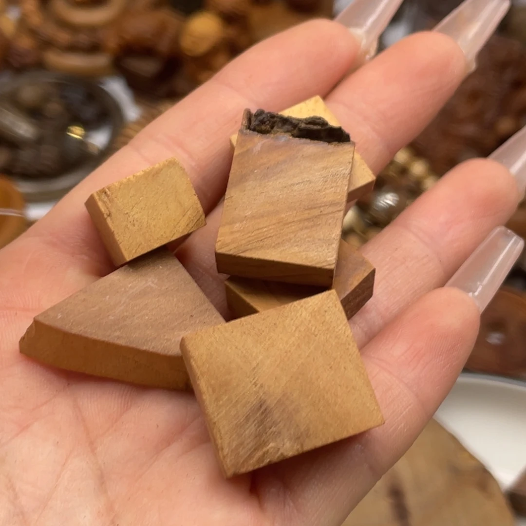 檀香木唐**?老山檀香老山檀香