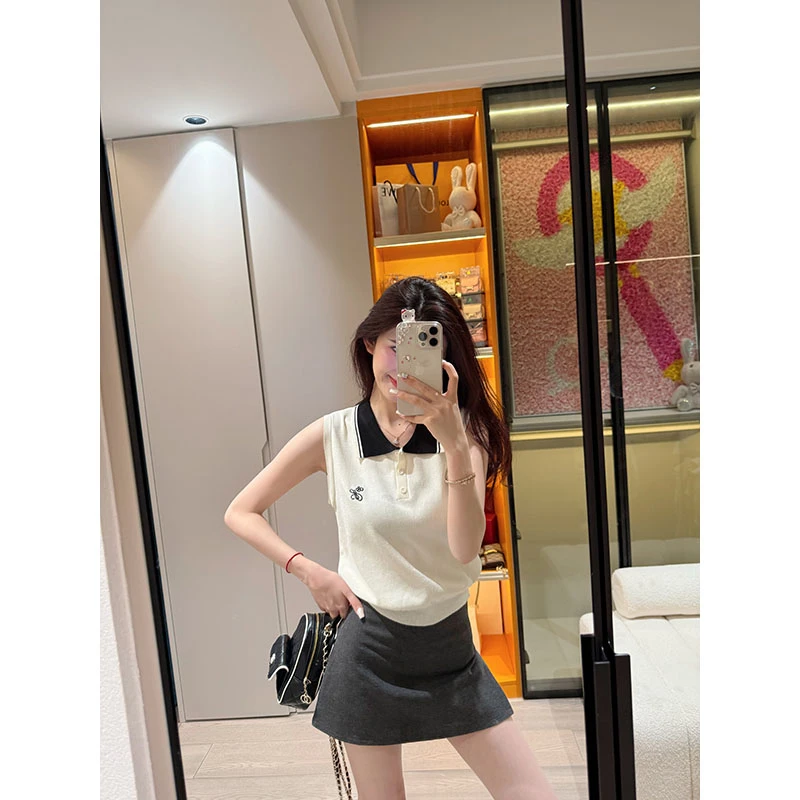 翻领无袖针织背心女夏季2025新款外穿修身内搭高级短款polo领上衣